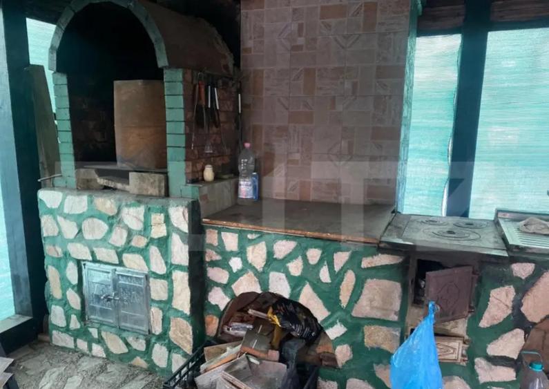 Casa de vanzare, cu 4 camere, 268 mp + teren 786 mp, zona-M - 1