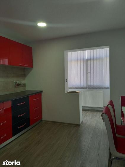 inchiriez apartament cu 3 camere, Mioveni, Robea langa Primarie - 19