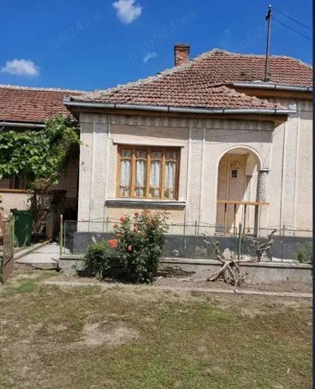 Casă cu 3 camere în Craidorolț