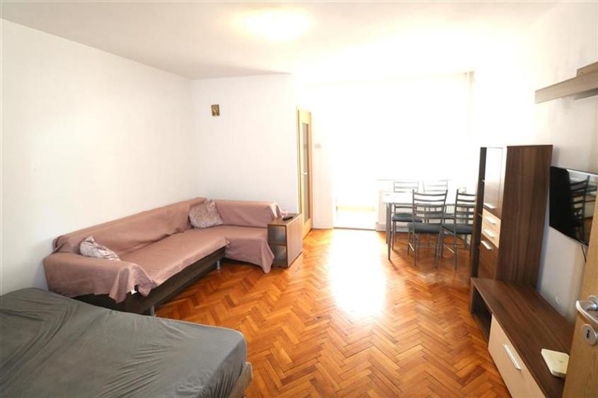 Apartament 1 camera,  zona Circumvalatiunii - 1