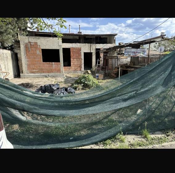 Teren si casa la rosu Baneasa - 3