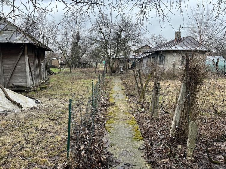 Teren 1900mp cu casa batraneasca Olari, com. Gherghita - 3