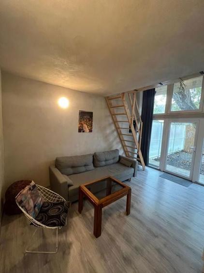 Inchiriez casa cu curte proprie. Direct proprietar! Loc parcare - 2