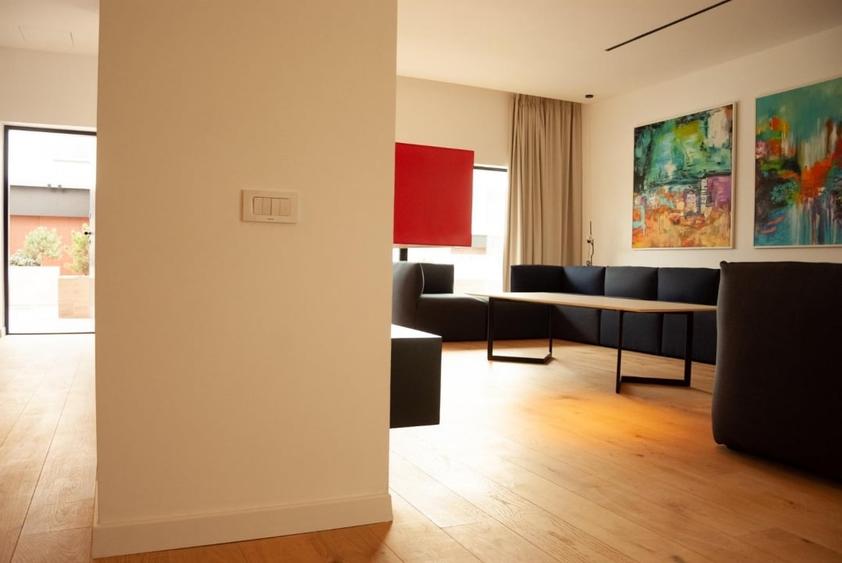 Vila Iancu Nicolae -5 camere- 2 locuri de parcare - 3