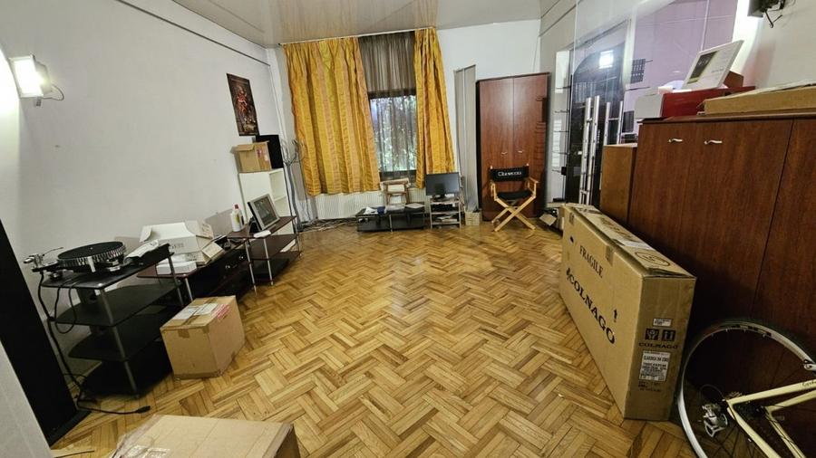 REV2004674 Vila 6 Camere I Capitale - 1