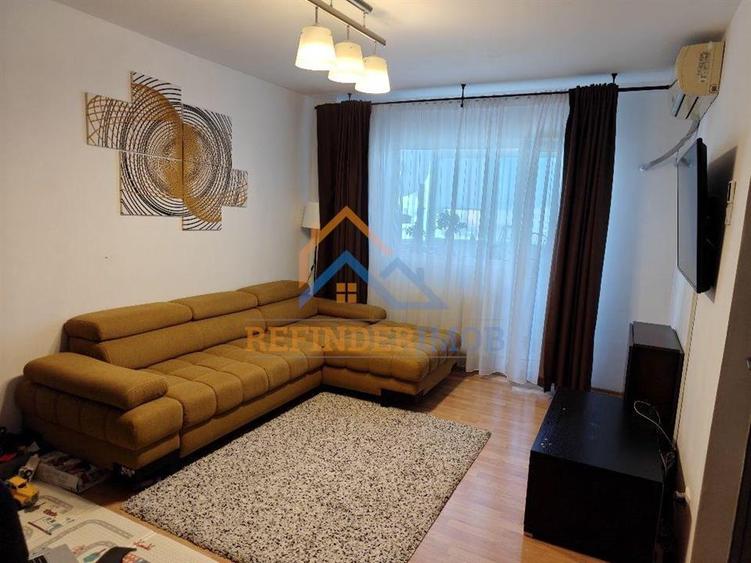 Apartament de vanzare cu 2 camere, zona Titan - Metrou 1 Decembrie 1918 - 1