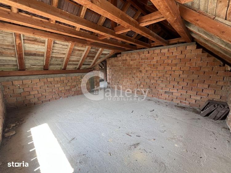Casă cu 4 camere în Cisnădioara