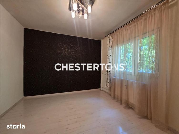 Apartament cu 3 camere decomandat în Drumul Taberei