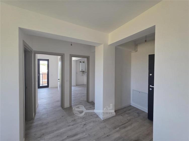 Apartament cu 2 camere decomandat în Aeroport