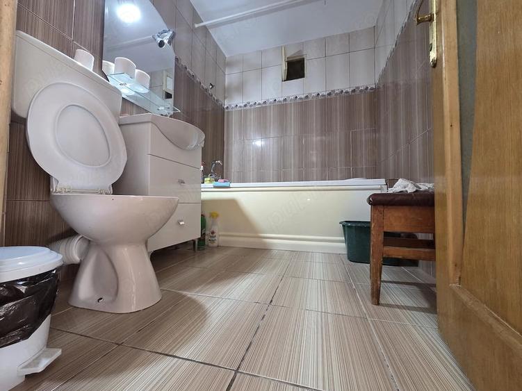 Apartament cu 2 camere decomandat în C5