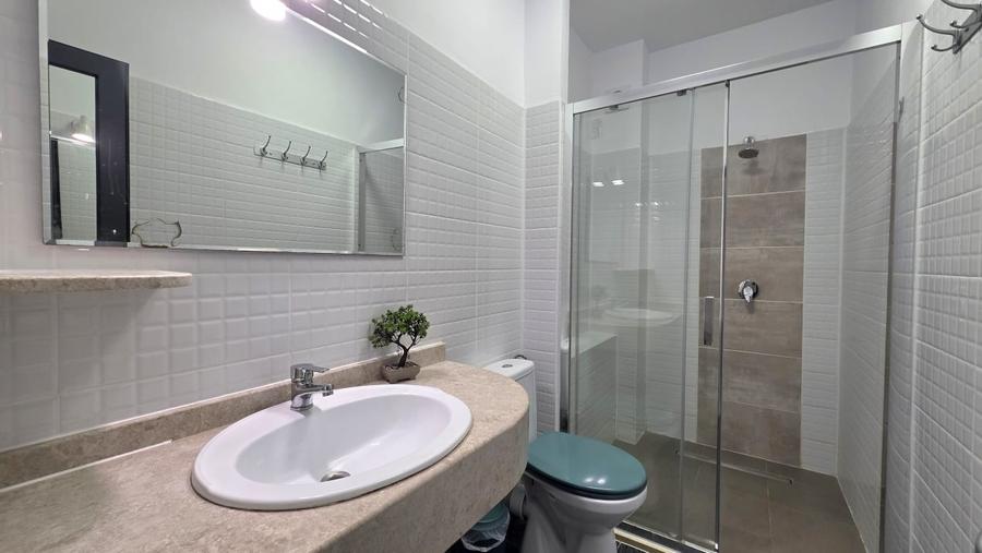Apartament cu 2 camere nedecomandat, mobilat în Mamaia-Sat