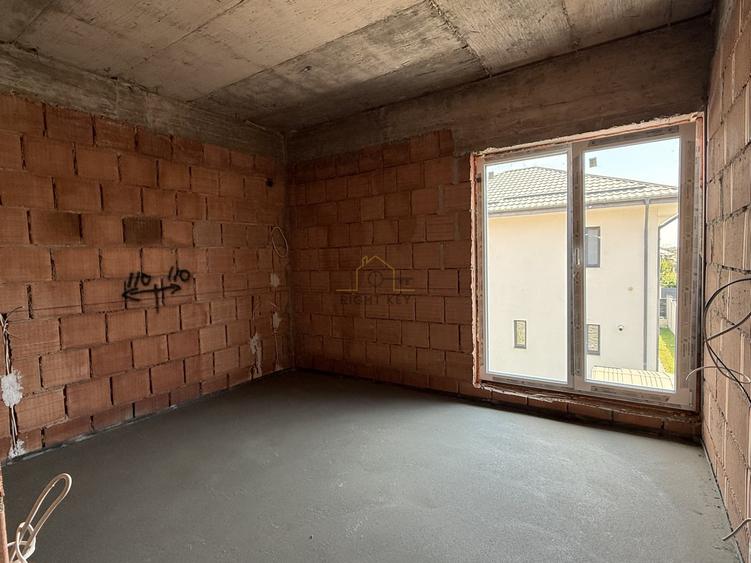 Casă individuală cu 5 camere cu Teren 300 Mp în Ciorogârla