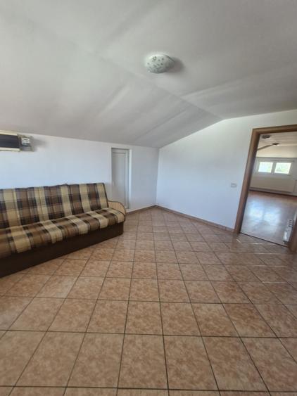 Casă cu 8 camere cu Canalizare în Săftica