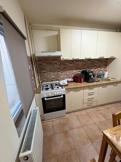 Apartament cu 3 camere semidecomandat în Micălaca