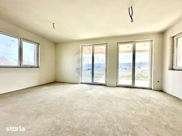Casă cu 4 camere cu Teren 800 Mp în Gilău