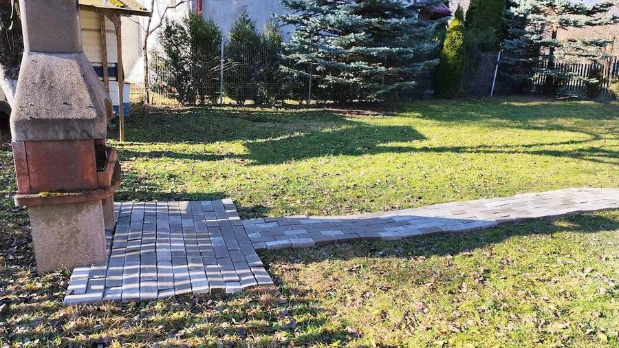 Casă cu Teren 460 Mp în Posada