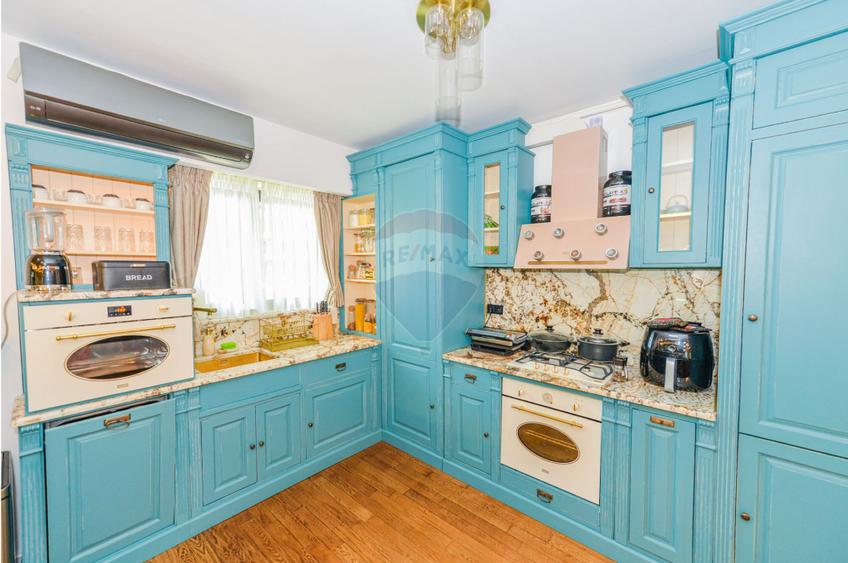 Apartament cu 3 camere decomandat în Aviației