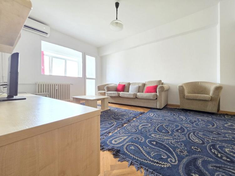 Apartament cu 4 camere decomandat în Pantelimon