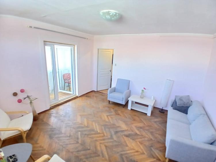 Apartament cu 2 camere în P-ța Unirii