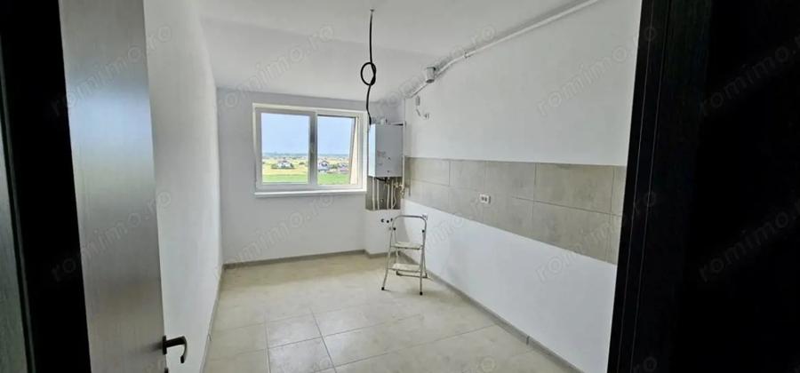 Apartament cu 3 camere decomandat în Sânpetru