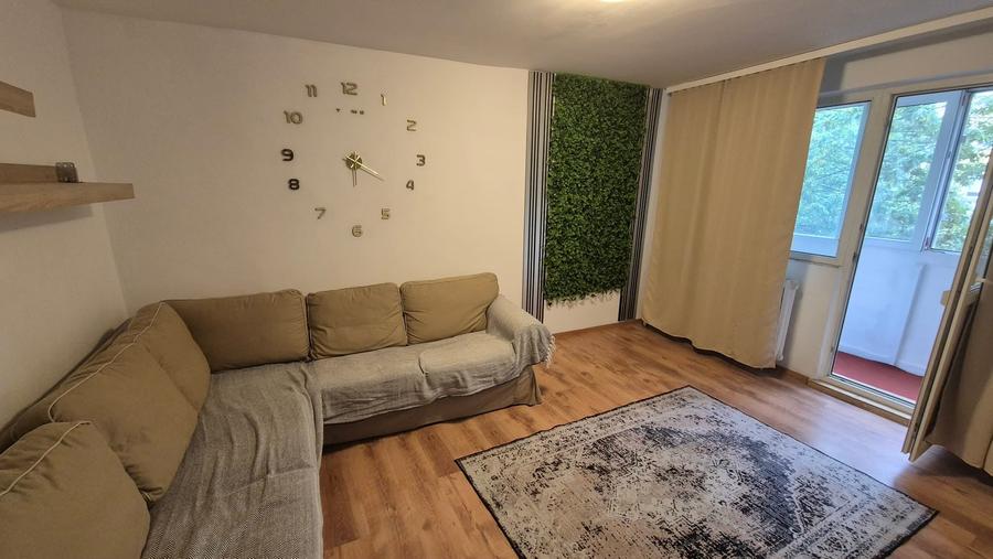 Apartament cu 2 camere decomandat în Lacul Tei
