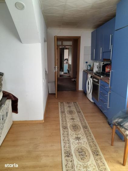 Casă cu 3 camere cu Teren 1000 Mp în Robănești