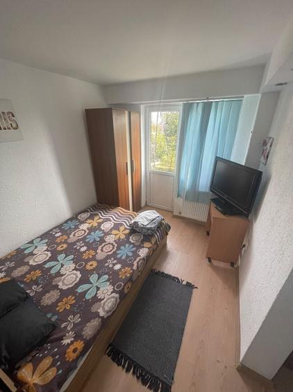 Apartament cu 2 camere nedecomandat, mobilat în Tomis Nord