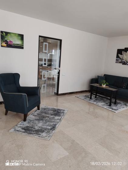 Pentru o viata in vacan?a, proprietate 3280 cu piscina, garaj, BBQ.. . - 9