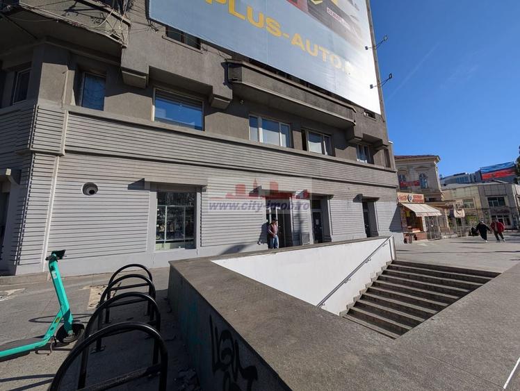 Spațiu comercial, de 174 mp, în Universitate