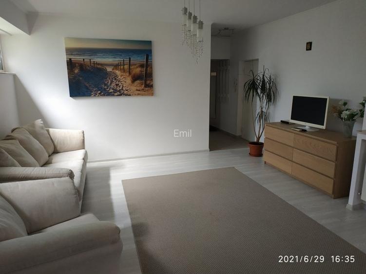 PARTICULAR ÎNCHIRIEZ APARTAMENT CU 2 CAMERE