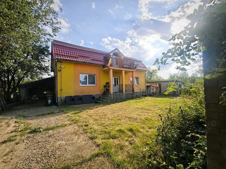Vanzare casa si teren - 2