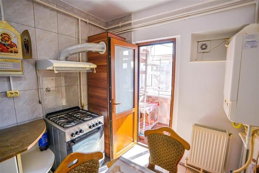 Apartament 3 camere de vanzare zona E3 Tulcea - 9