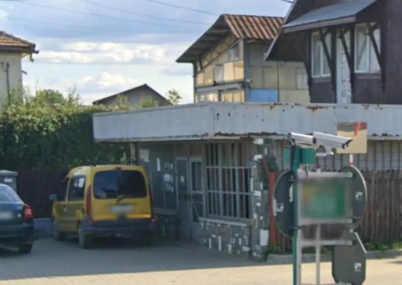 Vand service auto,cladire birouri,atelier tamplarie ?i spa?iu comercial,central - 4