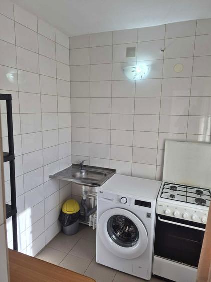 Pf Apartament cu 1 camera zona Podul de Fier - 1
