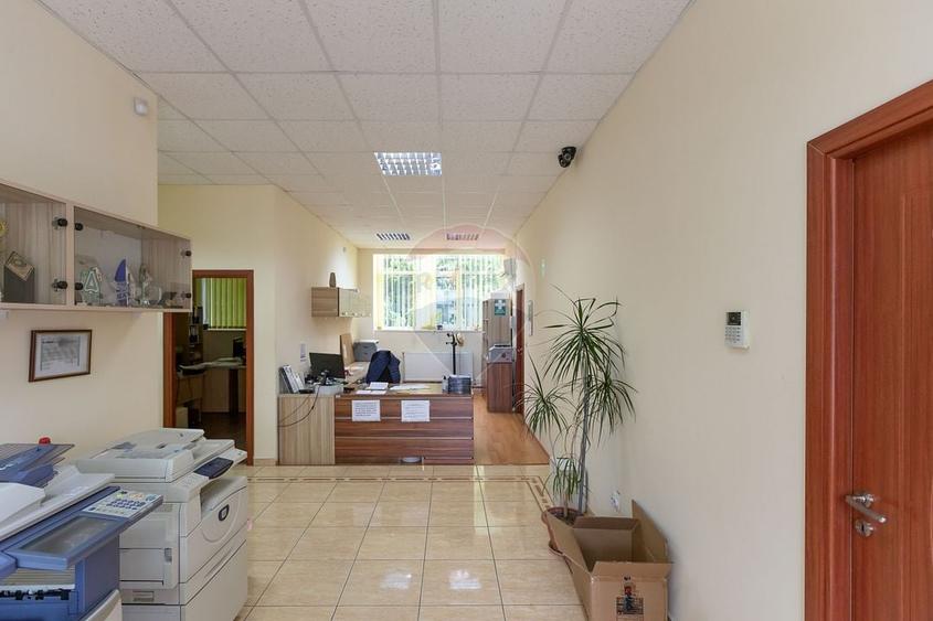 Spatiu comercial de vanzare in Bacau - sediu firma - 10