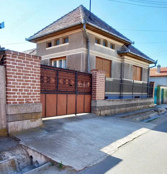Vand CASA in CUT, judetul ALBA