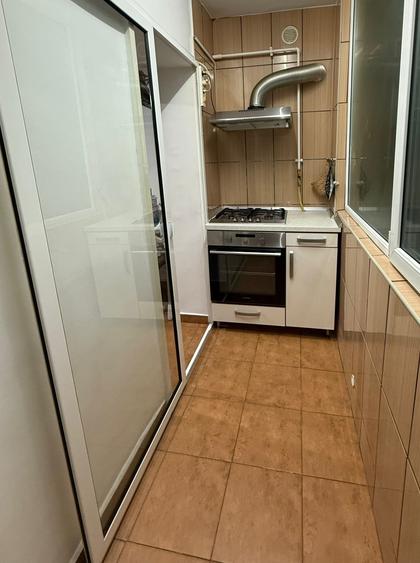 Apartament 3 camere decomandat, zona KM 4-5 - 11