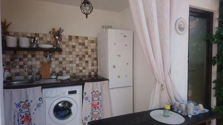 Se vinde Pensiune clasificata 3 stele in Costine?ti - 2