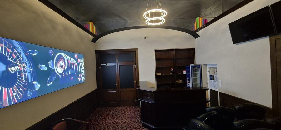 De inchiriat sp.com. 100 mp- P-ta Bolyai -zona Tribunalului - 5