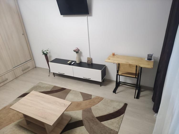 Drumul Taberei, Plazza Romania - 8