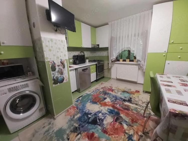 Apartament cu 2 Camere /2 Bai / 60 mp / Construit 1987/ Comision 0% - 9