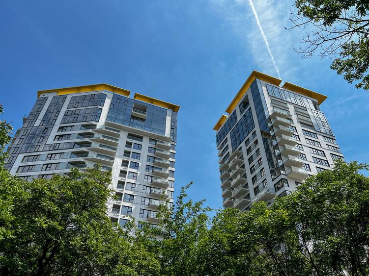 APARTAMENT 2 CAMERE MOBILAT - FLOREASCA - PARCARE INCLUSA - COMISION 0 % - 15