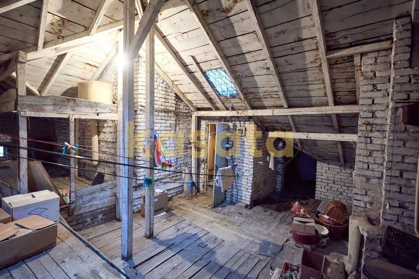 CASĂ CLASICĂ DE VANZARE CU POTENȚIAL PREMIUM ÎN ZONA 1 MAI - 34