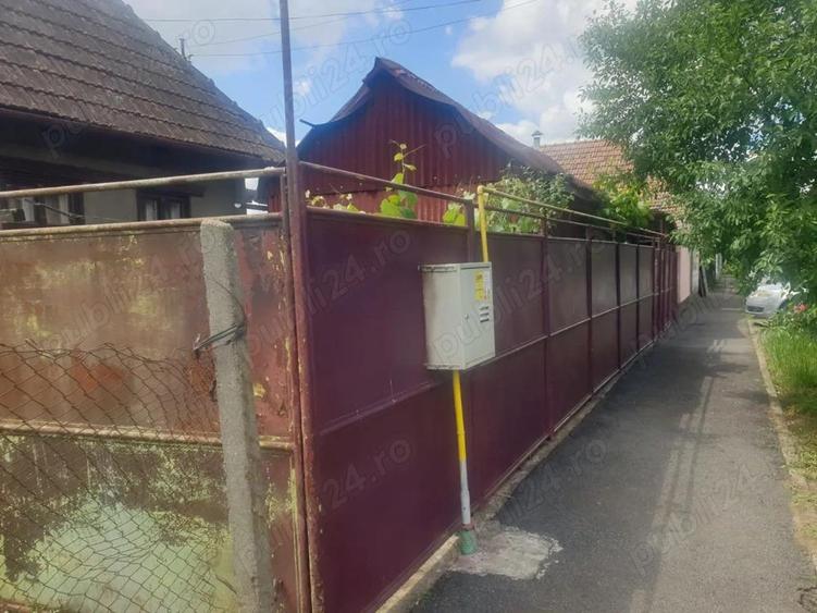 Teren 698 mp, casa veche , Zona linistita ,utilitati, Centrala gaz - 18