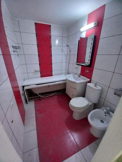 Vand apartament la rosu, 56mp, etaj 4 - 3