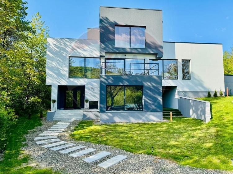 Vanzare Vila la munte - 1