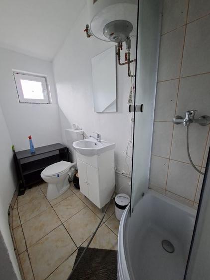 Inchiriez garsoniera zona Astra cu baie proprie in bloc de apartamente - 5