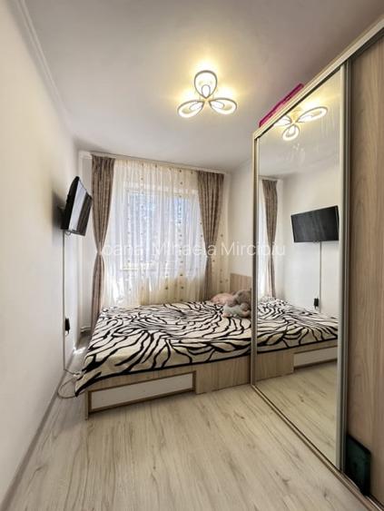 Apartament 3 camere- INEL II + boxa 5,61mp