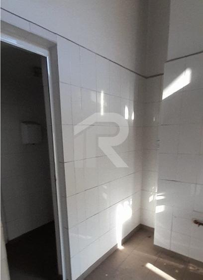 Vand Spatiu pe bd. Unirii stradal, spatiu pretabil club, bar sau clinica - 14