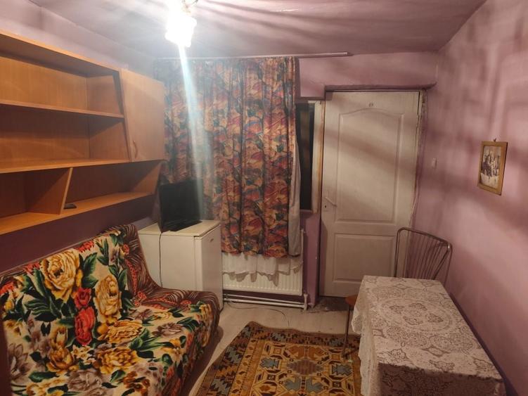 Inchiriez camera - 2